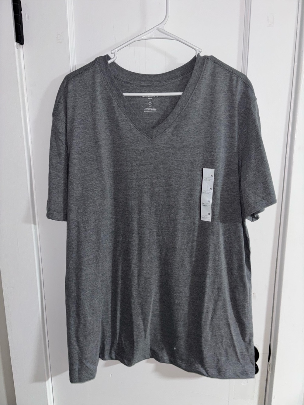 Goodfellow & Co Men's V-Neck Tee - Charcoal Gray